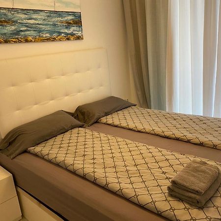 Apartment Deluxe Clara Sea Senses Торевиеха Екстериор снимка