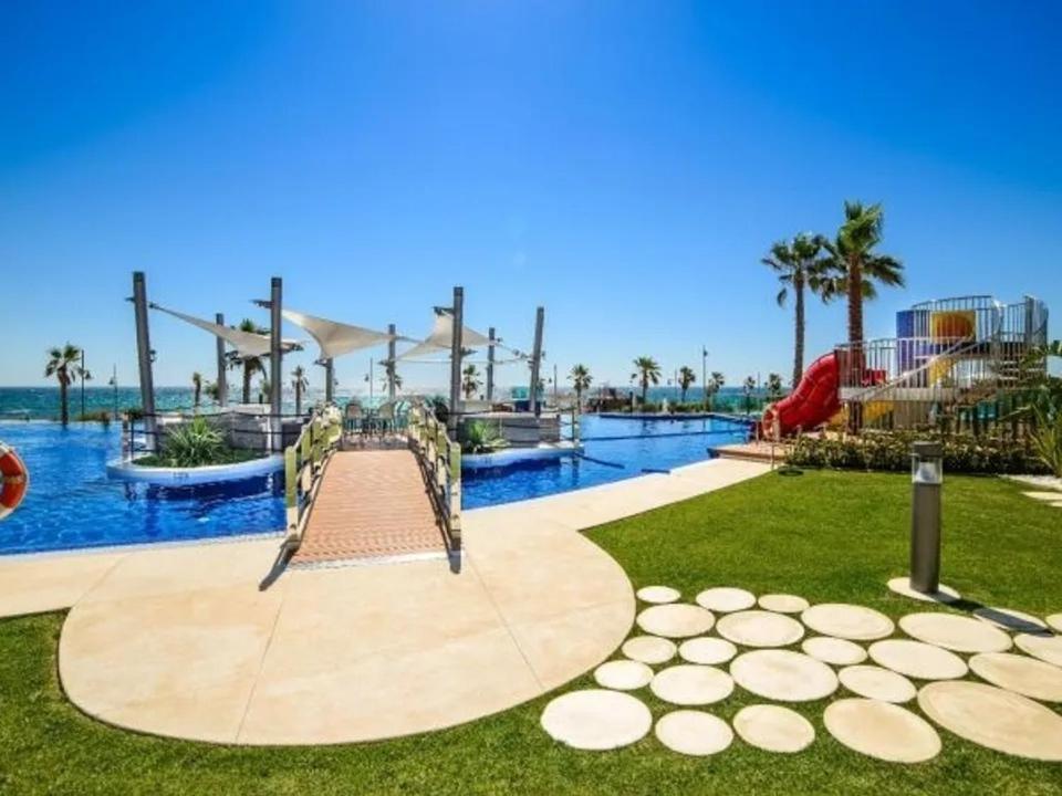 Apartment Deluxe Clara Sea Senses Торевиеха Екстериор снимка