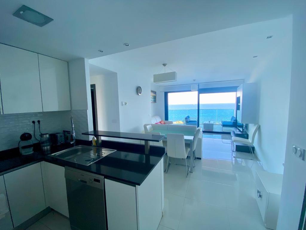 Apartment Deluxe Clara Sea Senses Торевиеха Екстериор снимка