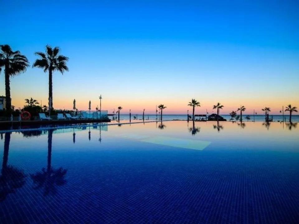 Apartment Deluxe Clara Sea Senses Торевиеха Екстериор снимка